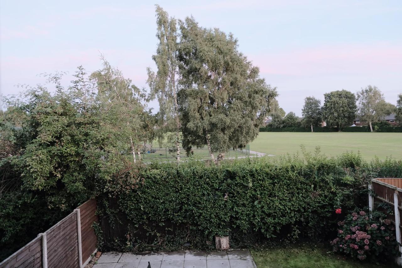 Bee Stays - Northway House Warrington  Esterno foto