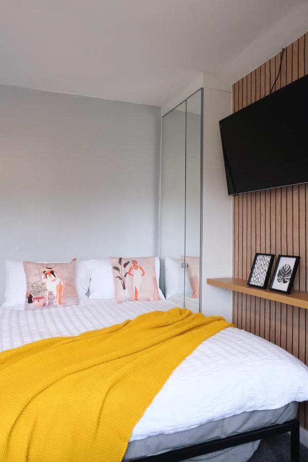 Bee Stays - Northway House Warrington  Esterno foto