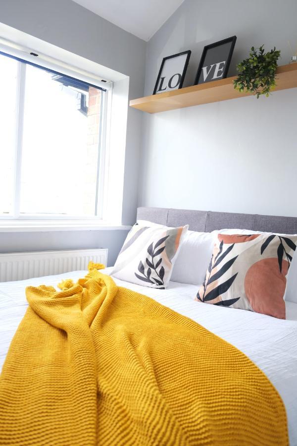 Bee Stays - Northway House Warrington  Esterno foto