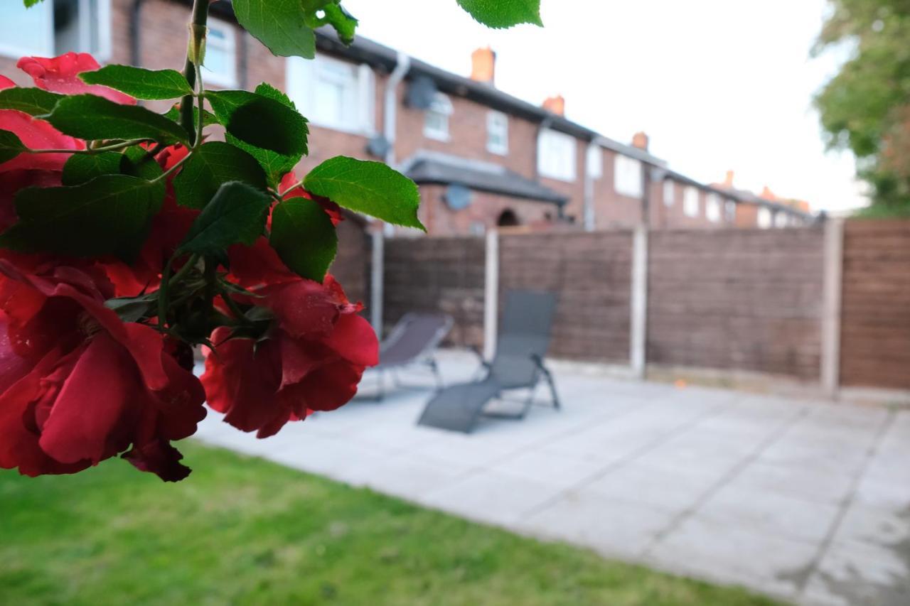 Bee Stays - Northway House Warrington  Esterno foto