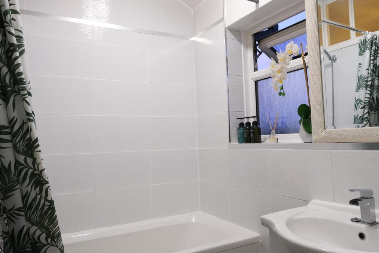 Bee Stays - Northway House Warrington  Esterno foto